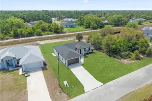 2705 Darlene Pl, Lehigh Acres, FL 33971 - Photo 31