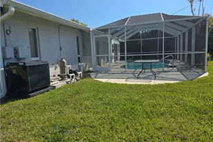 602 SE 46th Ter, Cape Coral, FL 33904 - Photo 5