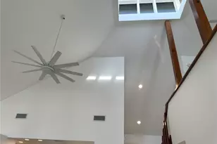 484 Gulf Bend Dr, Captiva, FL 33924 - Photo 15