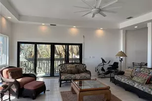 484 Gulf Bend Dr, Captiva, FL 33924 - Photo 13