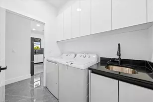 100 SW 17th Pl, Cape Coral, FL 33991 - Photo 25