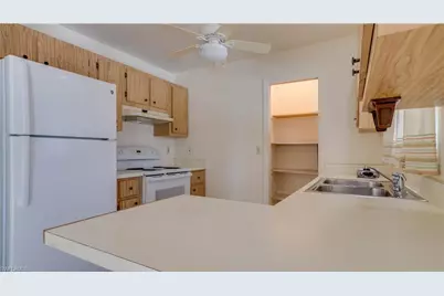 19 NE 20th Pl, Cape Coral, FL 33909 - Photo 9