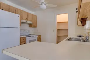 19 NE 20th Pl, Cape Coral, FL 33909 - Photo 9