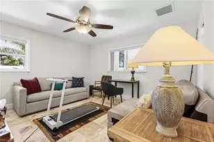 2207 SW 52nd St, Cape Coral, FL 33914 - Photo 19