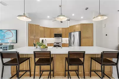 2207 SW 52nd St, Cape Coral, FL 33914 - Photo 11