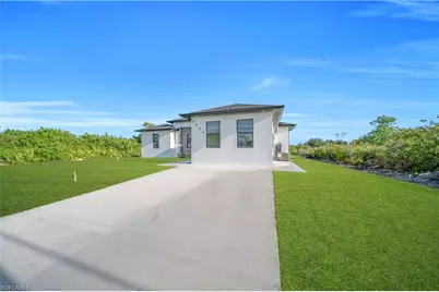 2924 5th St SW, Lehigh Acres, FL 33976 - Photo 3