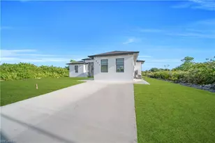 2924 5th St SW, Lehigh Acres, FL 33976 - Photo 3