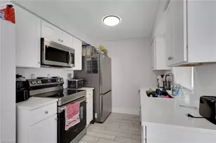 619 SE 12th Ct, Cape Coral, FL 33990 - Photo 21