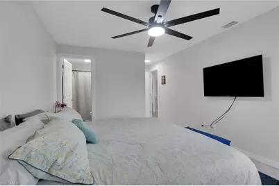 617/619 SE 12th Ct, Cape Coral, FL 33990 - Photo 9