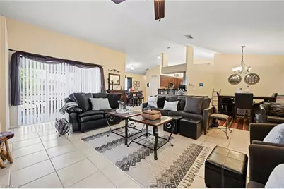 309 SE 18th St, Cape Coral, FL 33990 - Photo 7