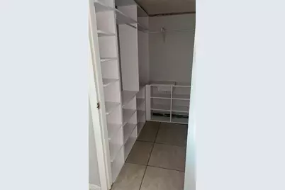 1102 Kanza Ct, Lehigh Acres, FL 33936 - Photo 9