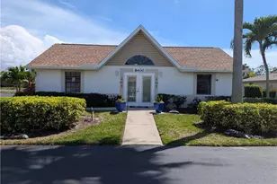 8421 N Haven Ln, Fort Myers, FL 33919 - Photo 29