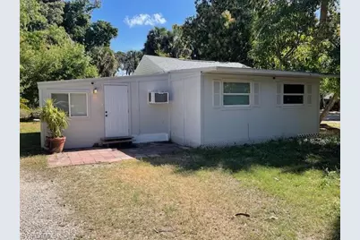 215 Delray Ave, Fort Myers, FL 33905 - Photo 1