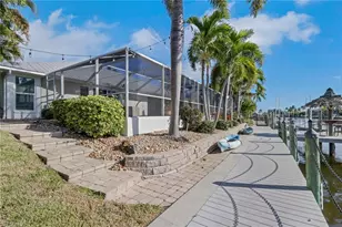 2562 SW 27th Pl, Cape Coral, FL 33914 - Photo 29