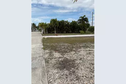 5012 Flamingo Dr, Saint James City, FL 33956 - Photo 11