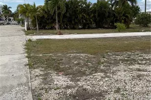 5012 Flamingo Dr, Saint James City, FL 33956 - Photo 11