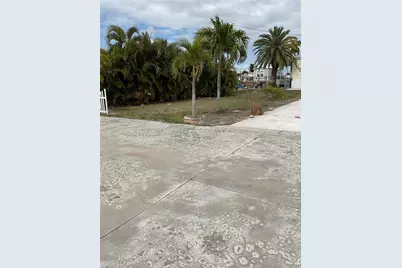 5012 Flamingo Dr, Saint James City, FL 33956 - Photo 7