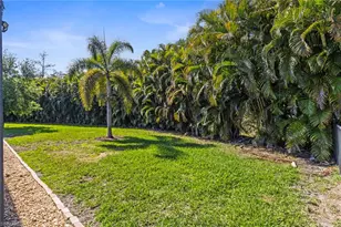 11260 Sparkleberry Dr, Fort Myers, FL 33913 - Photo 41