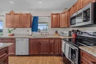 9016 Meadow Cir, Labelle, FL 33935 - Photo 7