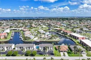 1423 Mediterranean Dr, Punta Gorda, FL 33950 - Photo 3