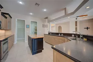 638 Parkdale Blvd, Lehigh Acres, FL 33974 - Photo 7