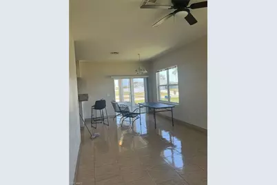 17 NE 11th Ln, Cape Coral, FL 33909 - Photo 7