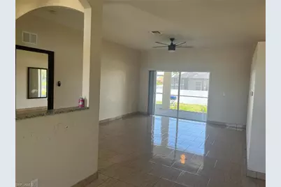 17 NE 11th Ln, Cape Coral, FL 33909 - Photo 3