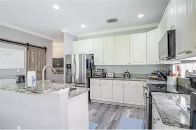2391 Butterfly Palm Dr, Naples, FL 34119 - Photo 7