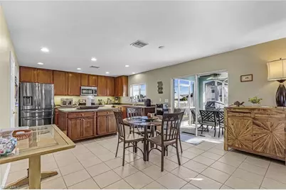 1422 NE 9th Ter, Cape Coral, FL 33909 - Photo 7