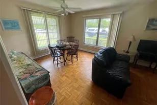 10 Tangelo Ct, Lehigh Acres, FL 33936 - Photo 11