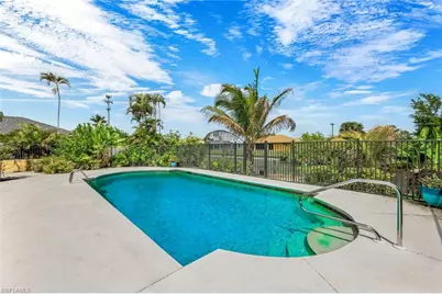 713 SW 39th Ter, Cape Coral, FL 33914 - Photo 9