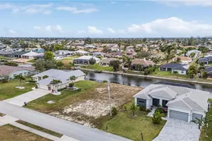 1426 SW 28th St, Cape Coral, FL 33914 - Photo 3