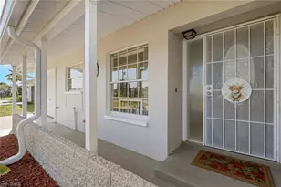 752 Coral Dr, Cape Coral, FL 33904 - Photo 3