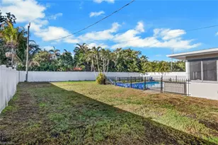 752 Coral Dr, Cape Coral, FL 33904 - Photo 27