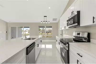 2821 NW 25th Ln, Cape Coral, FL 33993 - Photo 9