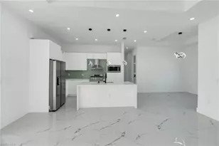 2 SE 20th Ct, Cape Coral, FL 33990 - Photo 15