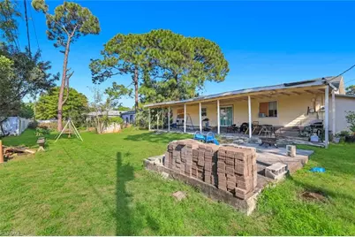 8362 Bamboo Rd, Fort Myers, FL 33967 - Photo 15