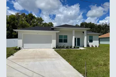 132 SW 9th Ave, Cape Coral, FL 33991 - Photo 1