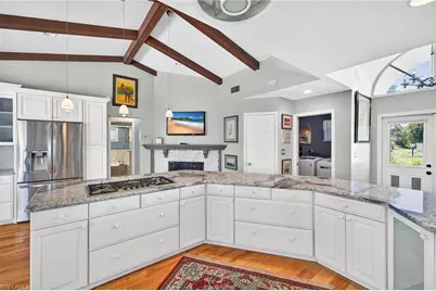 931 Deep Lagoon Ln, Fort Myers, FL 33919 - Photo 11