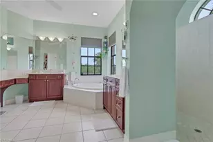 2102 NE 22nd Ave, Cape Coral, FL 33909 - Photo 23