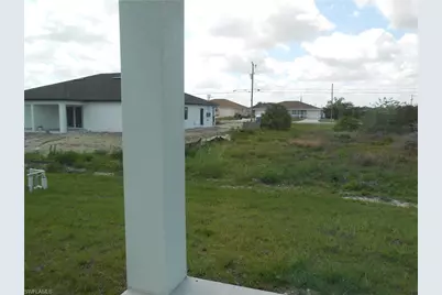 320 Poplar St, Lehigh Acres, FL 33974 - Photo 27