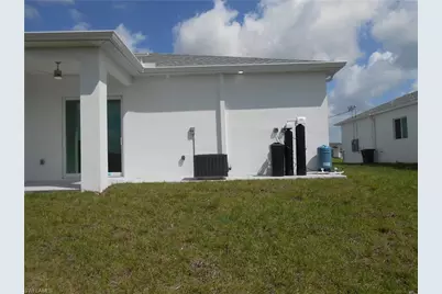 320 Poplar St, Lehigh Acres, FL 33974 - Photo 31