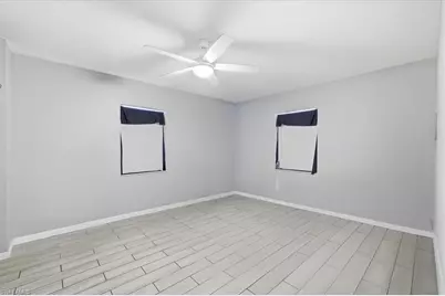 102 Crescent Lake Dr, North Fort Myers, FL 33917 - Photo 25