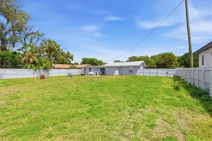 102 Crescent Lake Dr, North Fort Myers, FL 33917 - Photo 33