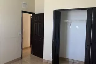 17 NE 11th Ln, Cape Coral, FL 33909 - Photo 7