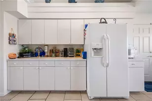 213 SE 4th Pl, Cape Coral, FL 33990 - Photo 11