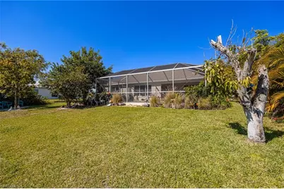 213 SE 4th Pl, Cape Coral, FL 33990 - Photo 31
