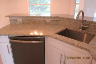 918 NE 13th St, Cape Coral, FL 33909 - Photo 29