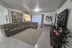 918 NE 13th St, Cape Coral, FL 33909 - Photo 3