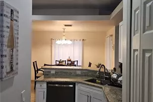 918 NE 13th St, Cape Coral, FL 33909 - Photo 5